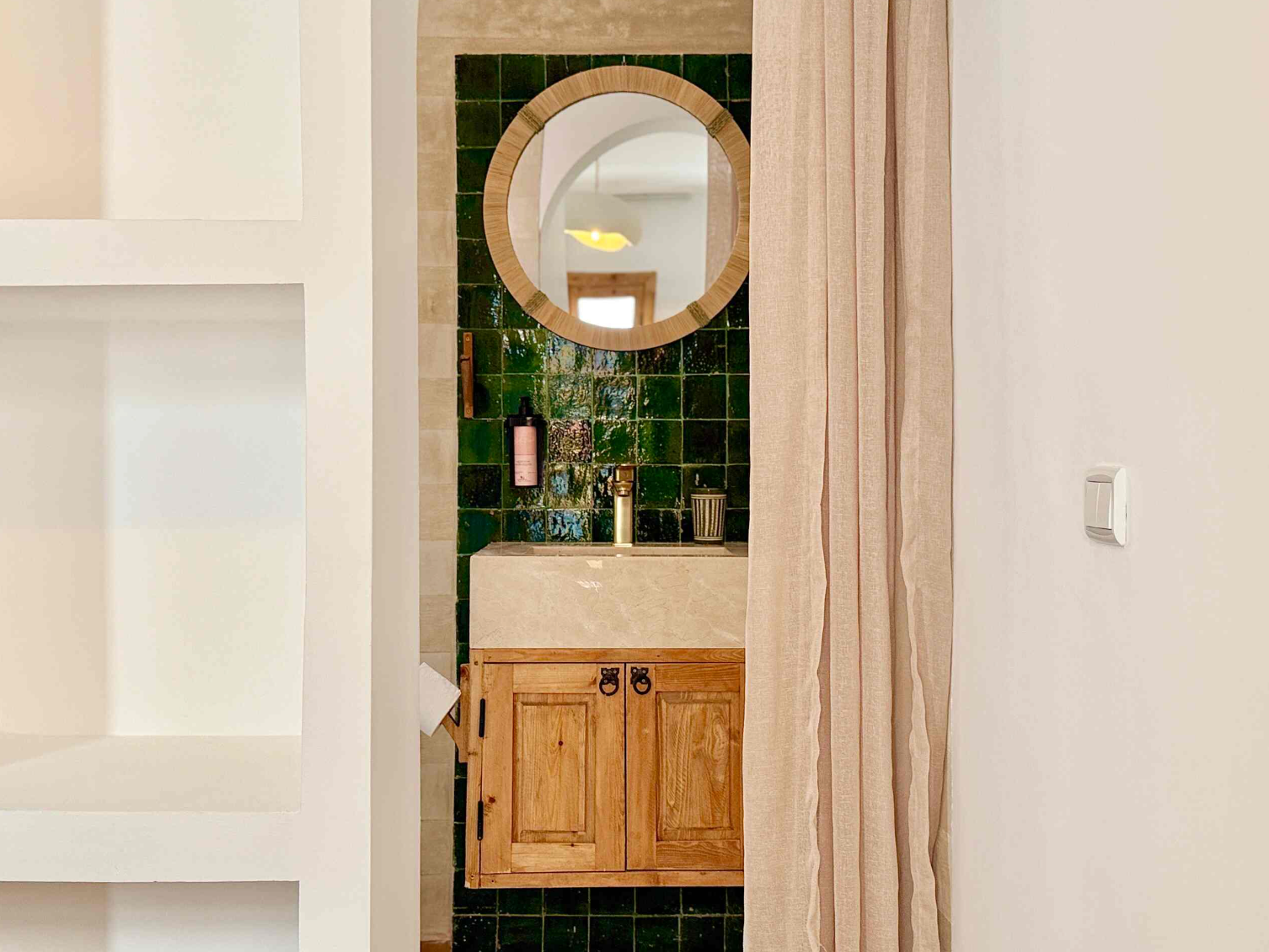 Zelliges verts et miroir en fibre