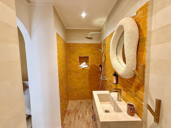 Salle de bain privative de la Chambre Safran