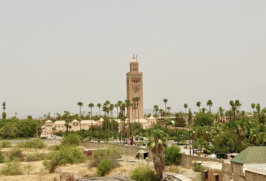 Vue panoramique sur la Koutoubia depuis la terrasse